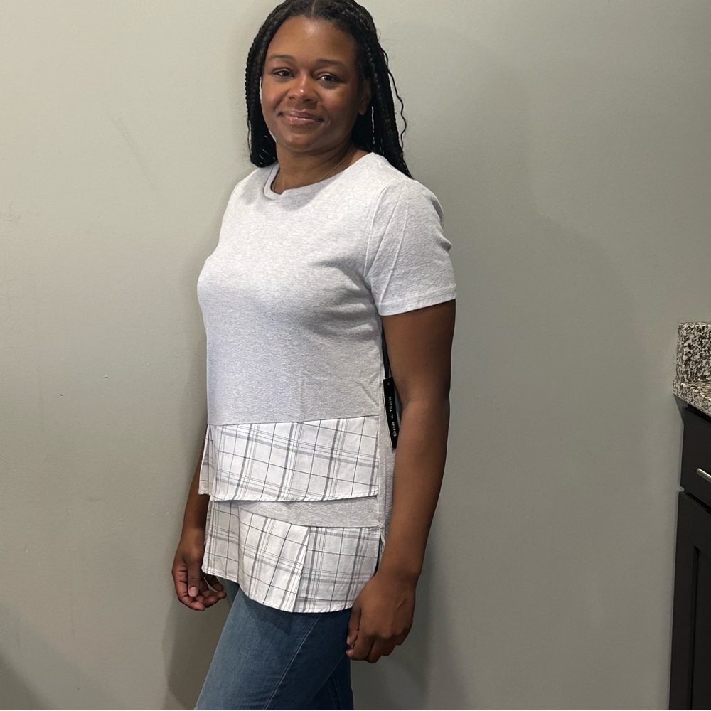 41. Doe & Rae NWT Women's Short Sleeve Tunic T Shirt Top Gray - Picture 7 of 9
